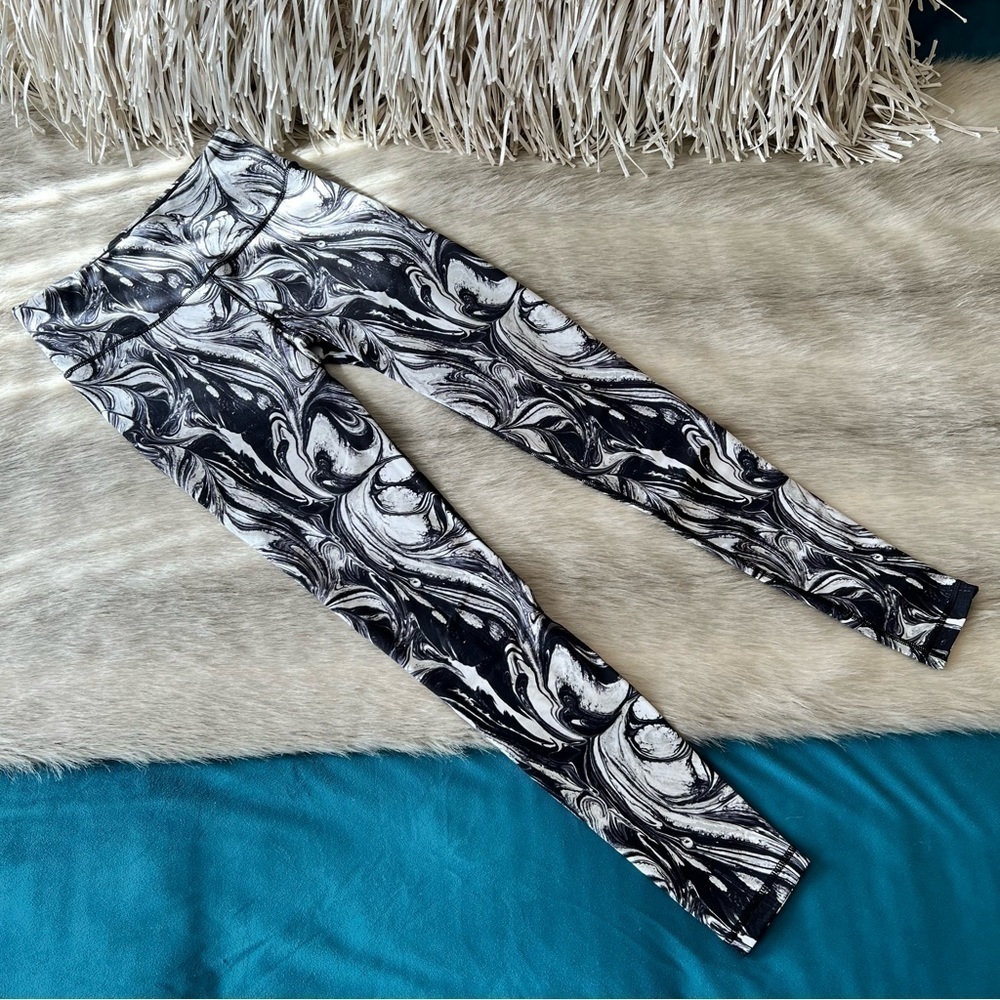 VICTORIA’S SECRET Black White Swirl Long Leggings High Waist XS Stretch
